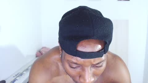 Snapshot of andrewoconnor__ chatting on 02-21-26, 02:18 Andrew Oconnor online show from 02-21-26, 02:18