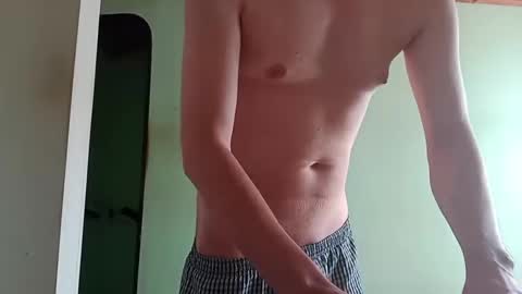 Snapshot of andrexmartinex chatting on 01-20-25, 01:21 Andres online show from 01-20-25, 01:21