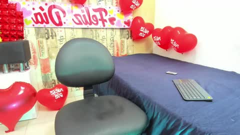   online show from 02-14-25, 07:07