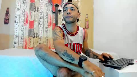   online show from 03-08-25, 05:17