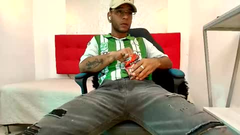   online show from 09-21-25, 08:43