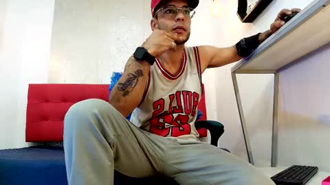   online show from 11-09-25, 03:27