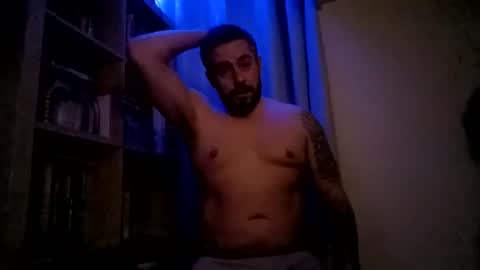 andy248240 online show from 01-01-25, 12:53