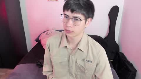 Snapshot of andy_bankai chatting on 01-16-26, 06:01 twx Andy twink3 online show from 01-16-26, 06:01