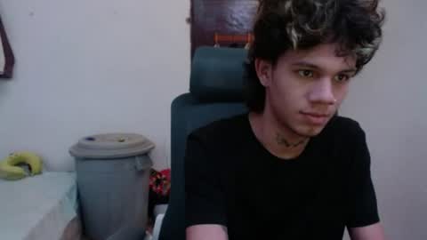 andy_dan1 online show from 06-26-26, 12:09