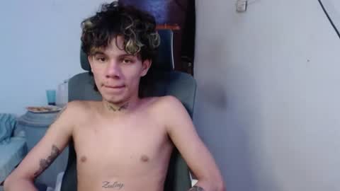 andy_dan1 online show from 07-07-26, 04:59