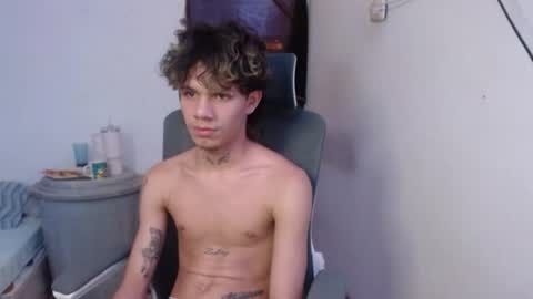 andy_dan1 online show from 07-07-26, 07:23