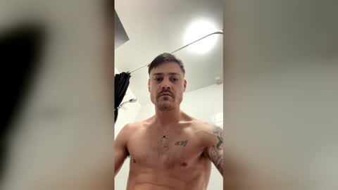 Snapshot of andy_gibson1 chatting on 03-06-26, 01:46 andy_gibson1 online show from 03-06-26, 01:46