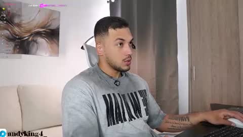 Snapshot of andy_weld chatting on 06-23-26, 05:33 my onlyfans online show from 06-23-26, 05:33