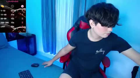 Snapshot of andyboy_19 chatting on 01-30-25, 11:13 andy online show from 01-30-25, 11:13