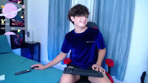 Snapshot of andyboy_19 chatting on 02-16-25, 12:41 andy online show from 02-16-25, 12:41