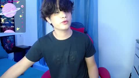 Snapshot of andyboy_19 chatting on 02-28-25, 01:15 andy online show from 02-28-25, 01:15