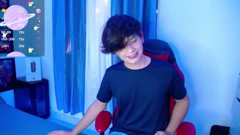 Snapshot of andyboy_19 chatting on 03-09-25, 09:46 andy online show from 03-09-25, 09:46