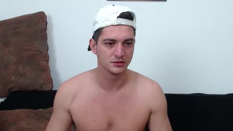 Snapshot of andyfame1 chatting on 11-18-25, 07:18 Andy Fame online show from 11-18-25, 07:18