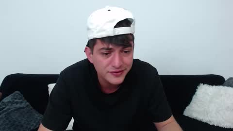 Snapshot of andyfame1 chatting on 11-20-25, 06:29 Andy Fame online show from 11-20-25, 06:29