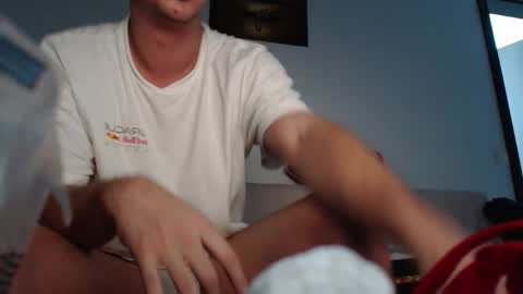 Snapshot of andyfame1 chatting on 12-23-25, 02:42 Andy Fame online show from 12-23-25, 02:42