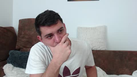 Snapshot of andyfame1 chatting on 01-12-26, 04:29 Andy Fame online show from 01-12-26, 04:29