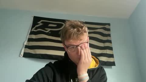 Snapshot of andyhasabigdick chatting on 04-02-26, 08:39 Andy online show from 04-02-26, 08:39