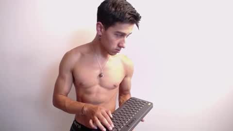 Andy Joy  online show from 01-13-25, 05:44