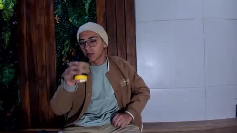 Andy Joy  online show from 11-29-25, 11:24