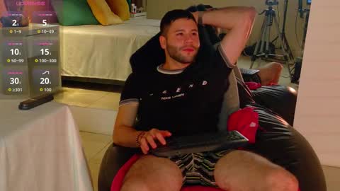 Snapshot of andyknoxx chatting on 01-17-26, 05:12 Andy online show from 01-17-26, 05:12