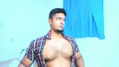 Snapshot of andylemonda chatting on 10-01-25, 02:39 andylemonda online show from 10-01-25, 02:39