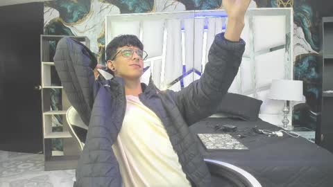 andyxibrat online show from 04-09-26, 12:21