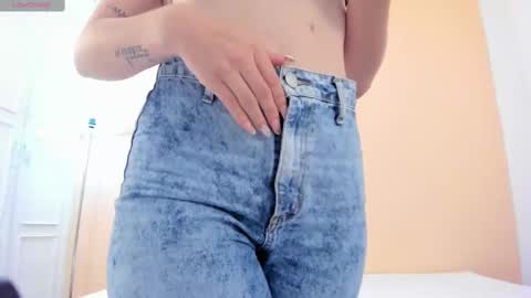 Snapshot of andyylove_jk chatting on 03-05-25, 01:28 Andy online show from 03-05-25, 01:28