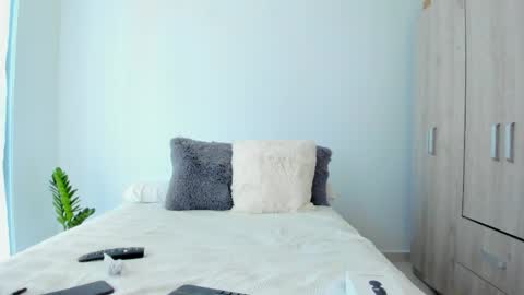 Snapshot of andyylove_jk chatting on 03-25-26, 02:56 Andy online show from 03-25-26, 02:56