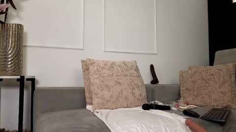 Anell online show from 04-28-26, 08:36