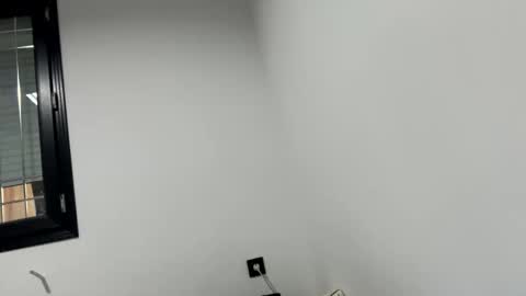 anesbenkerri online show from 11-11-25, 04:29