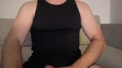 Snapshot of anewsummer chatting on 10-20-25, 06:25 anewsummer online show from 10-20-25, 06:25