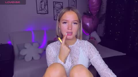 Anfisa online show from 09-16-25, 04:41