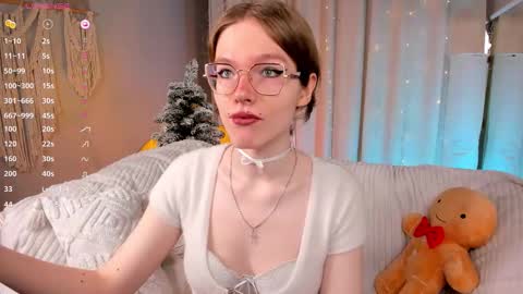 Snapshot of angee_ chatting on 12-21-25, 11:39 Ange online show from 12-21-25, 11:39