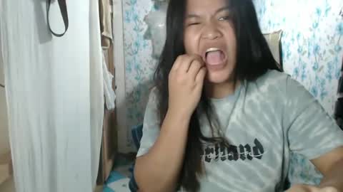 Snapshot of angel_0707 chatting on 02-12-25, 08:06 Angel online show from 02-12-25, 08:06