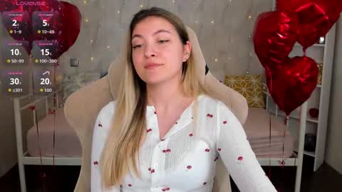 Snapshot of angel__grace chatting on 02-23-26, 12:09 Grace online show from 02-23-26, 12:09