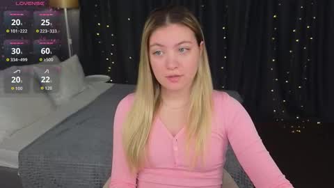 Snapshot of angel__grace chatting on 03-09-26, 12:03 Grace online show from 03-09-26, 12:03