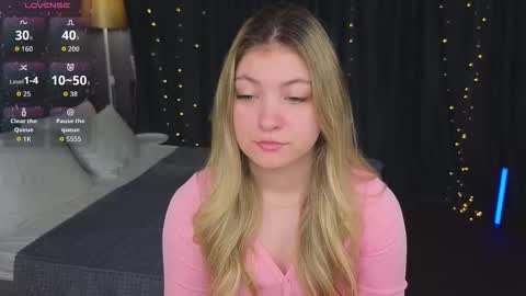 Snapshot of angel__grace chatting on 03-15-26, 12:27 Grace online show from 03-15-26, 12:27