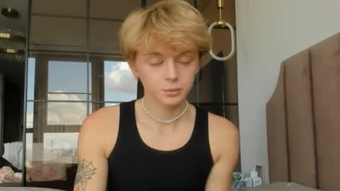 angel_andreww online show from 04-27-26, 10:46