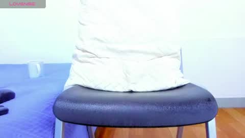 Snapshot of angel_avni chatting on 02-14-25, 03:58 Angel online show from 02-14-25, 03:58