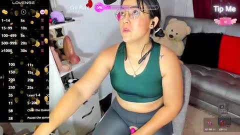 Snapshot of angel_bois chatting on 02-27-25, 05:36 camila online show from 02-27-25, 05:36