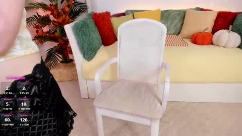 Snapshot of angel_claire chatting on 09-23-25, 08:45 Claire - be back soon online show from 09-23-25, 08:45