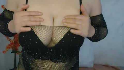 Angel coco online show from 10-18-25, 08:26