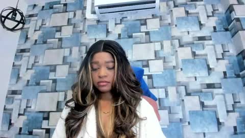 Snapshot of angel_dthroat chatting on 05-27-26, 12:02 ANGHEL online show from 05-27-26, 12:02