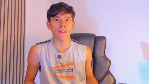 ngel Esteban  online show from 05-15-26, 08:38