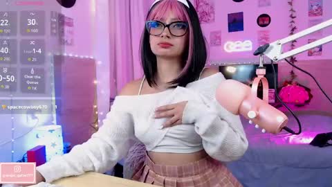 Snapshot of angel_gates chatting on 05-13-26, 10:38 ANGEL online show from 05-13-26, 10:38