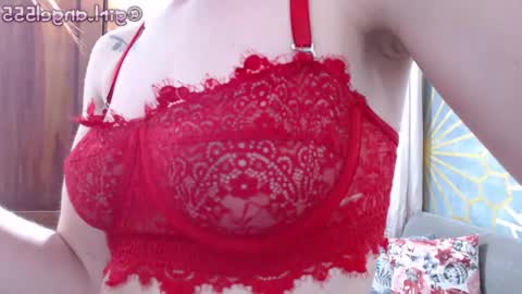 Snapshot of angel_girl10 chatting on 03-04-25, 10:38 Angel Girl online show from 03-04-25, 10:38