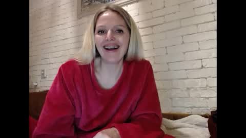 Snapshot of angel_girllovemy chatting on 01-19-25, 07:47 ANGEL online show from 01-19-25, 07:47