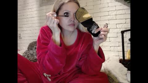 Snapshot of angel_girllovemy chatting on 01-20-25, 04:54 ANGEL online show from 01-20-25, 04:54