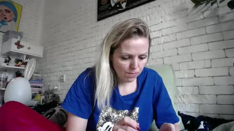 Snapshot of angel_girllovemy chatting on 02-13-25, 10:02 ANGEL online show from 02-13-25, 10:02